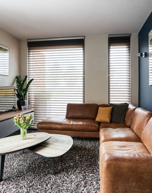 Modern wonen met warme materialen